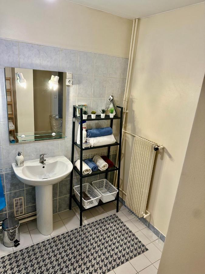 La C@Sa: Appartement Lumineux De 4Pieces / 3Ch/ Balcon/ Parking بانيوليه المظهر الخارجي الصورة